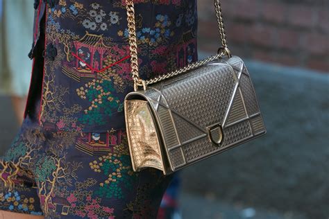 diorama bag replica